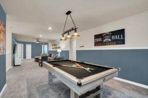 Modern 10 Bedroom Villa with Amenities 6358